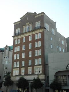 Elegant Eola Hotel in downtown Natchez - featured at Southpoint.com
